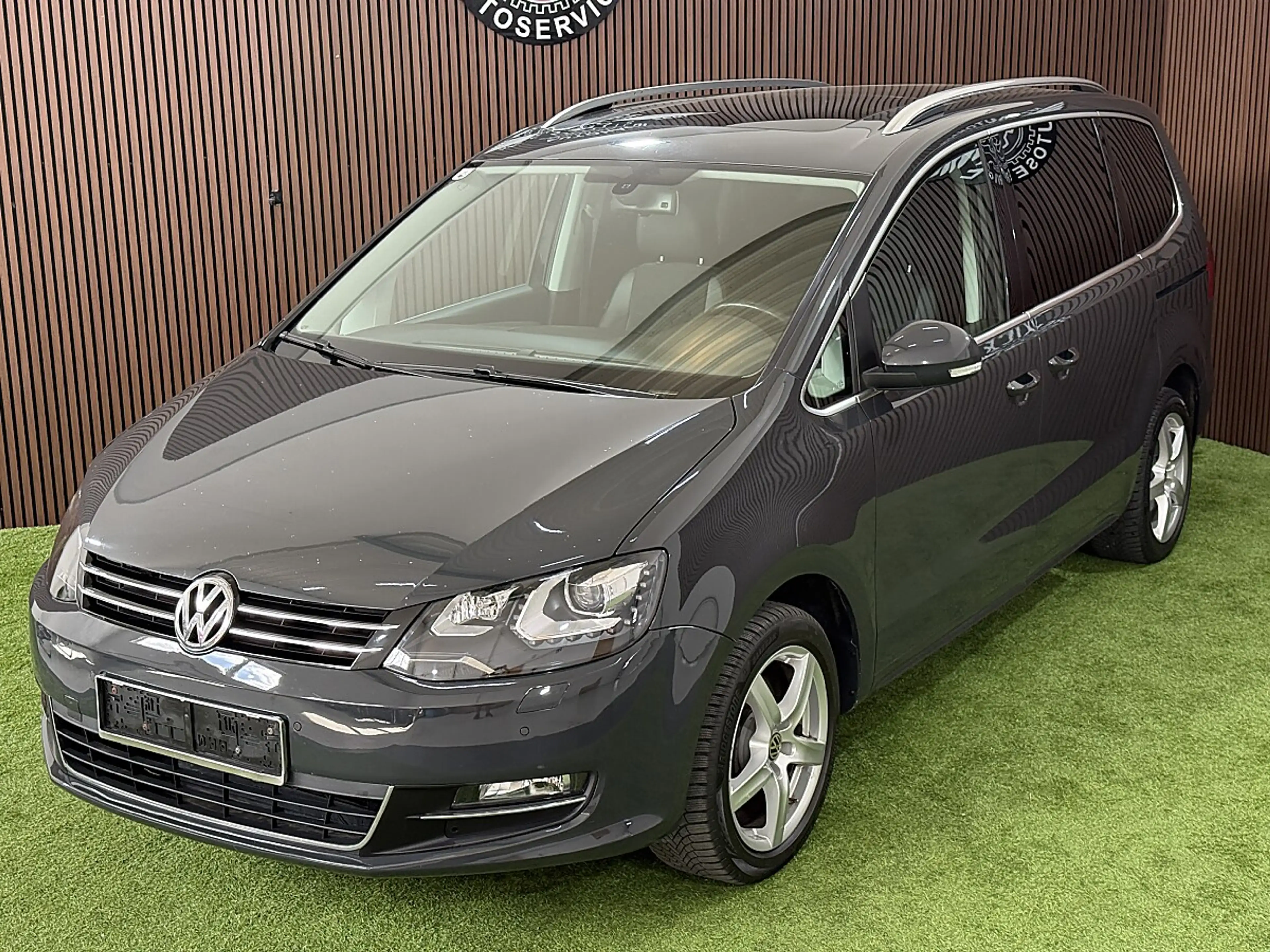 Volkswagen Sharan Sky BMT 2,0 TDI DPF DSG — photo 2