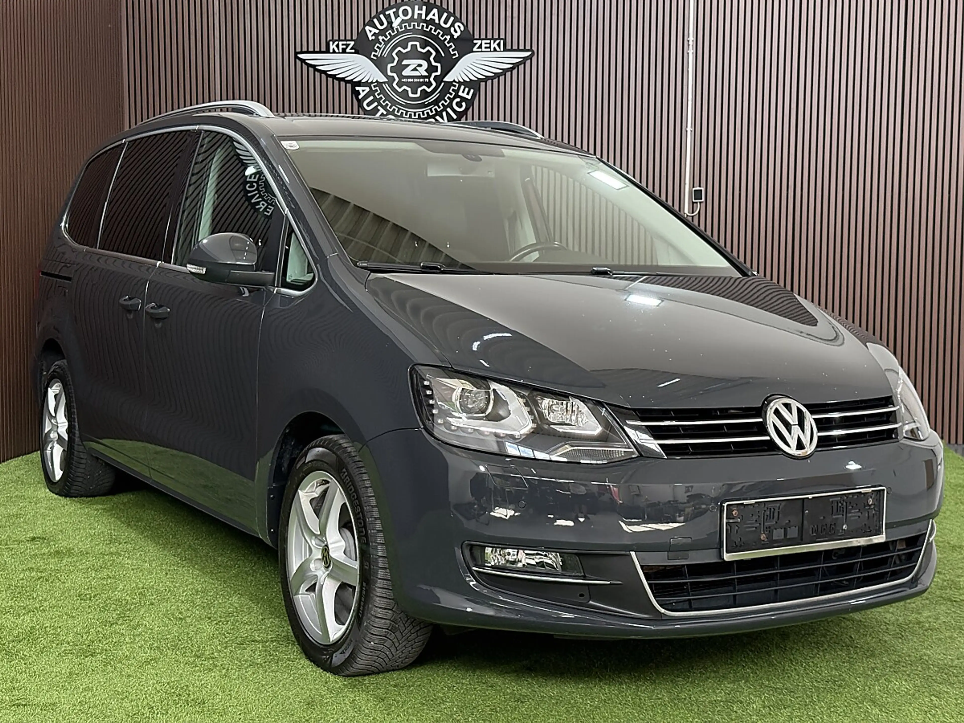 Volkswagen Sharan Sky BMT 2,0 TDI DPF DSG — photo 5