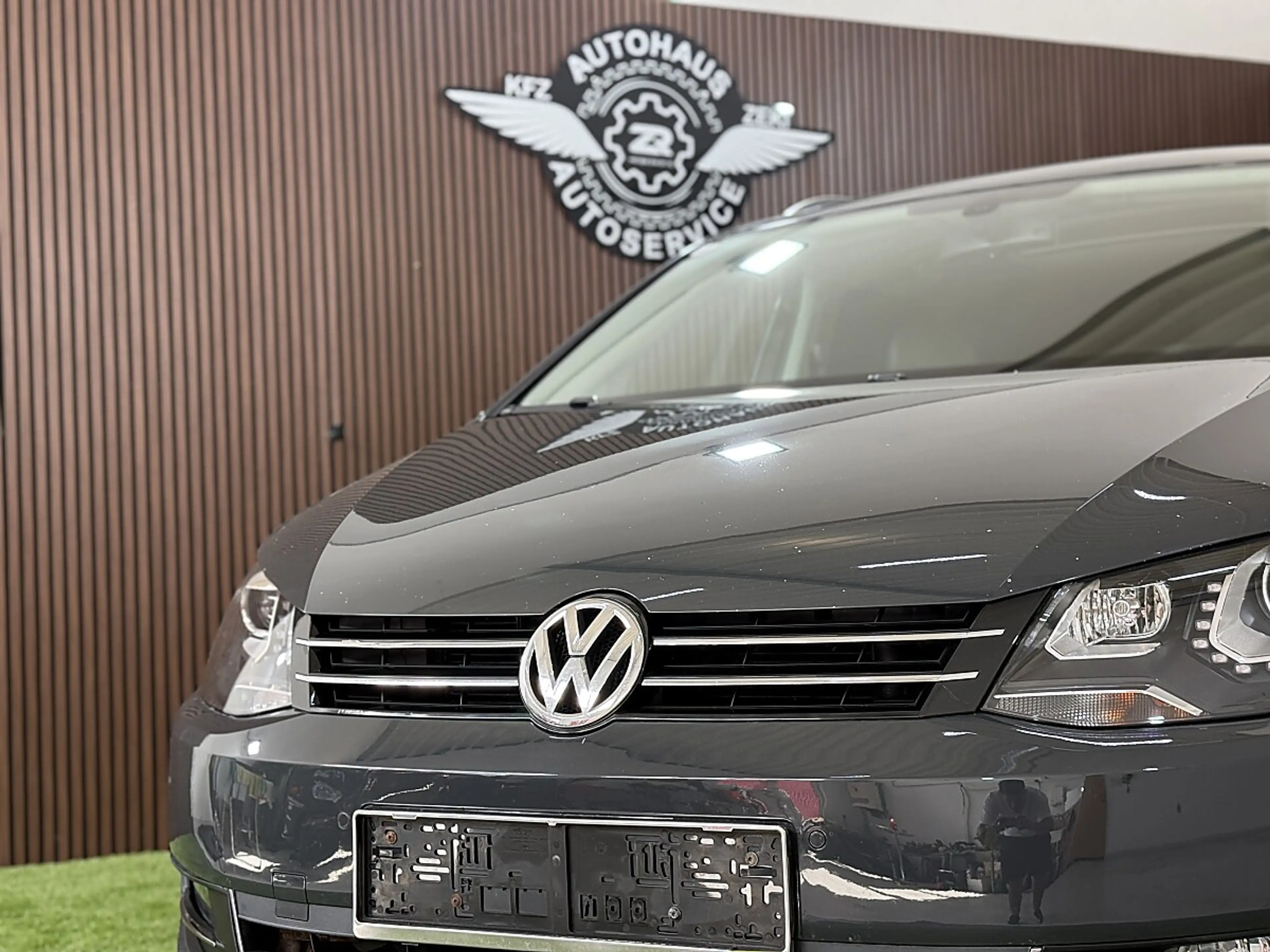 Volkswagen Sharan Sky BMT 2,0 TDI DPF DSG — photo 7