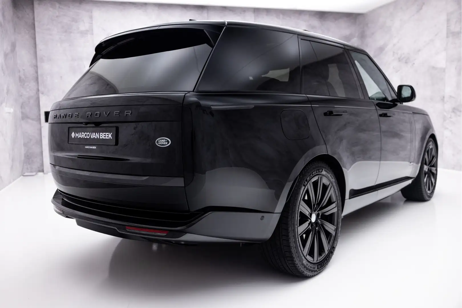Land Rover Range Rover 3.0 P510e Autobiography | E-Trekhaak | BTW | 22" | Zwart - 2