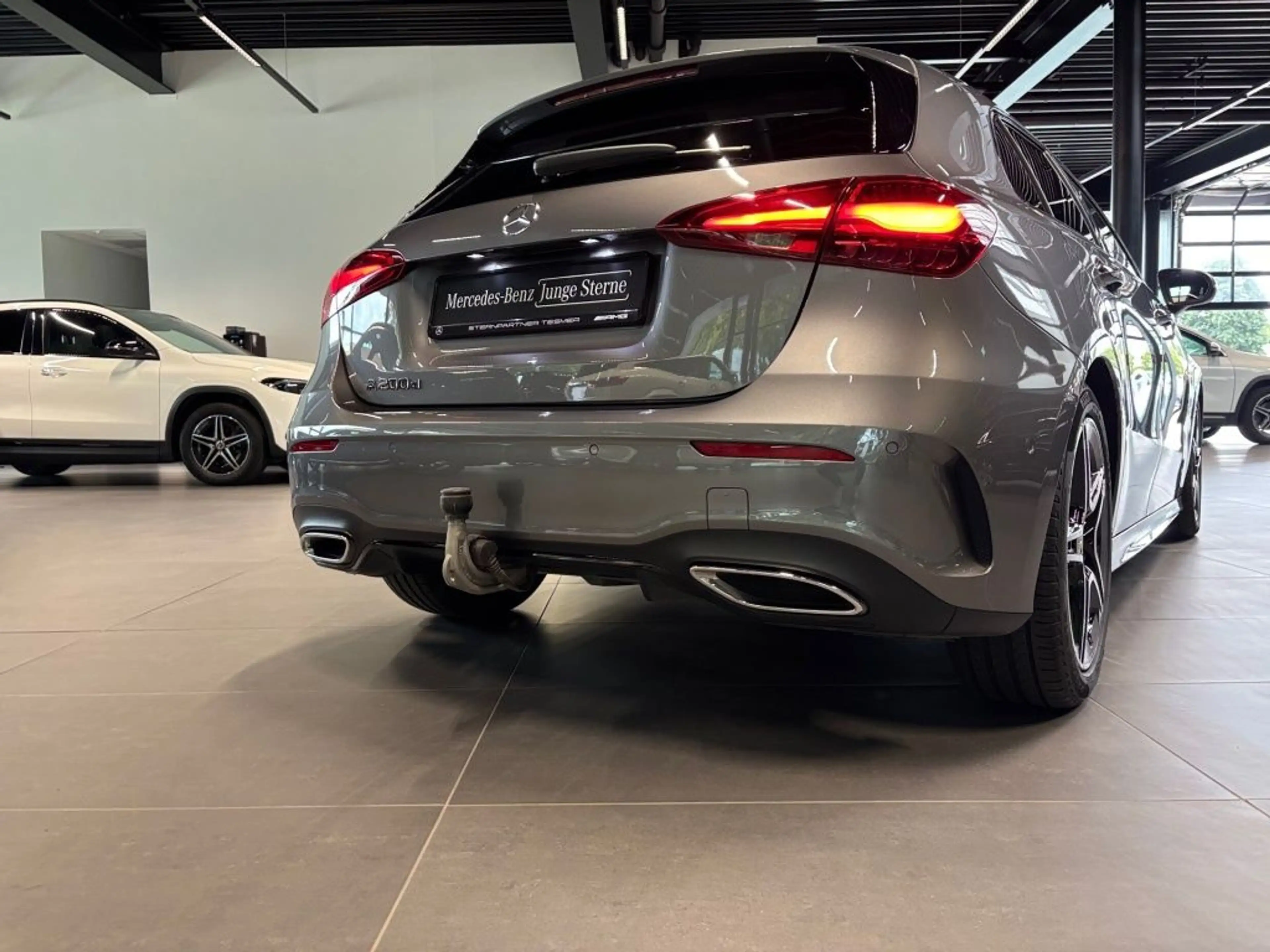 Mercedes-Benz A 200 d Kompaktlimousine +AMG+Night+MBUX+KAMERA — photo 10