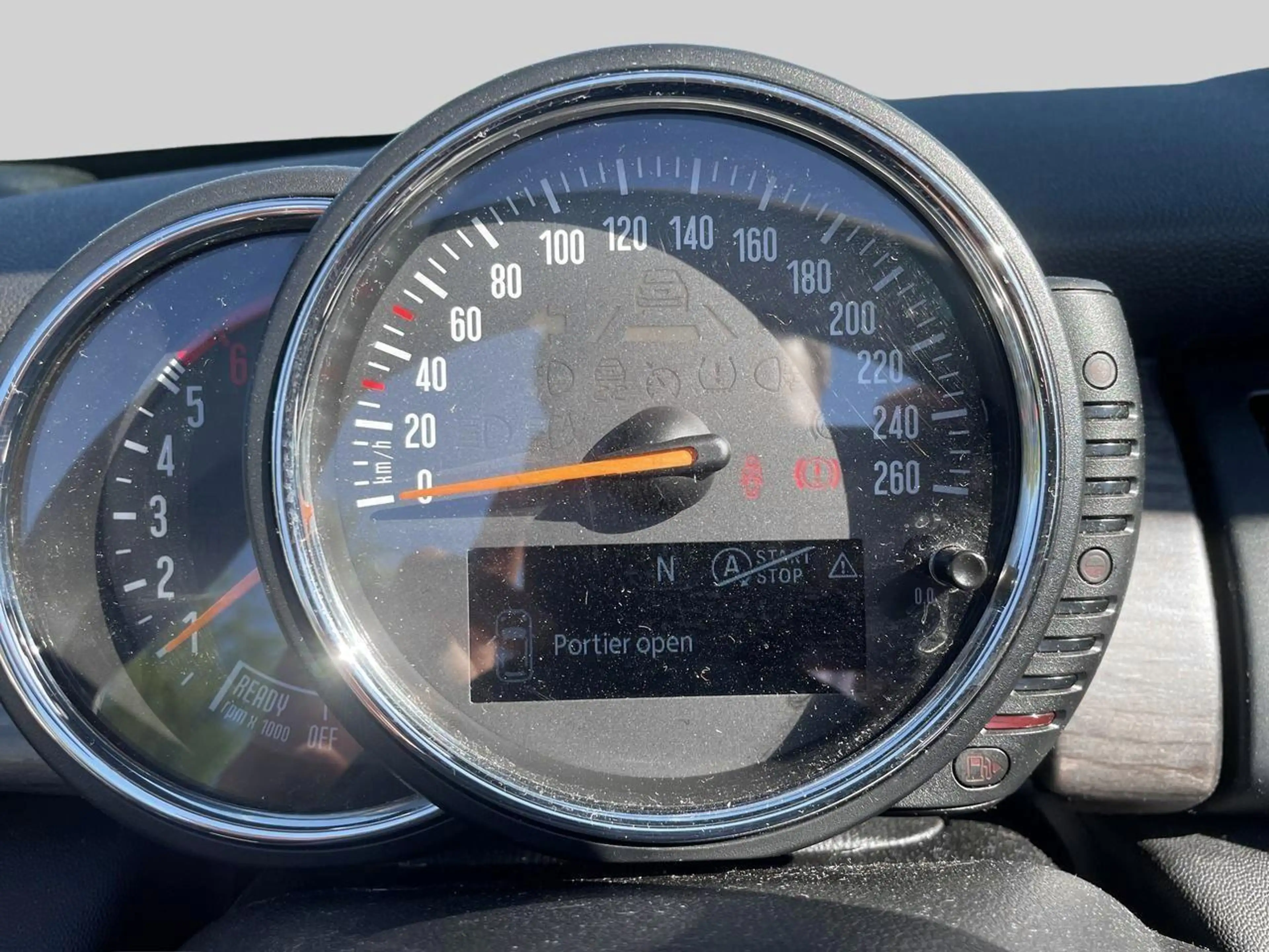 MINI Cooper D Cabrio (85 kW) — photo 11