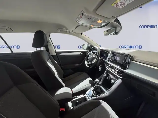 Volkswagen T-Roc view 7