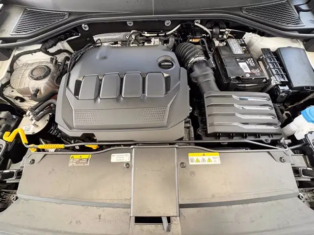 Volkswagen T-Roc view 13