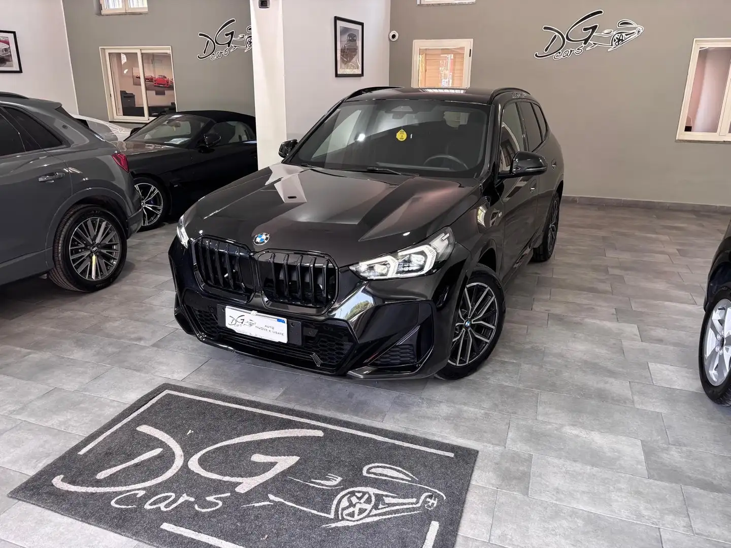 BMW X1 X1 sdrive18d MSport auto Schwarz - 2