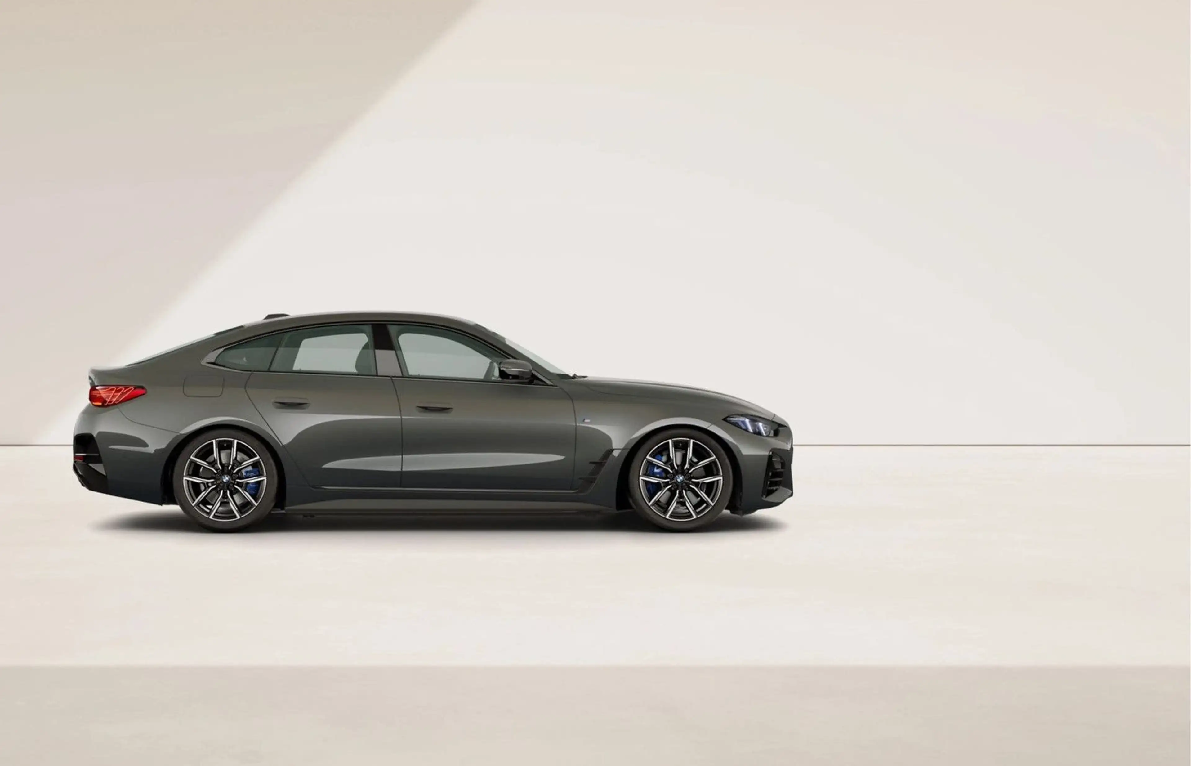 BMW i4 eDrive40 - M-Sport - Driving Ass Prof - Memor — photo 8