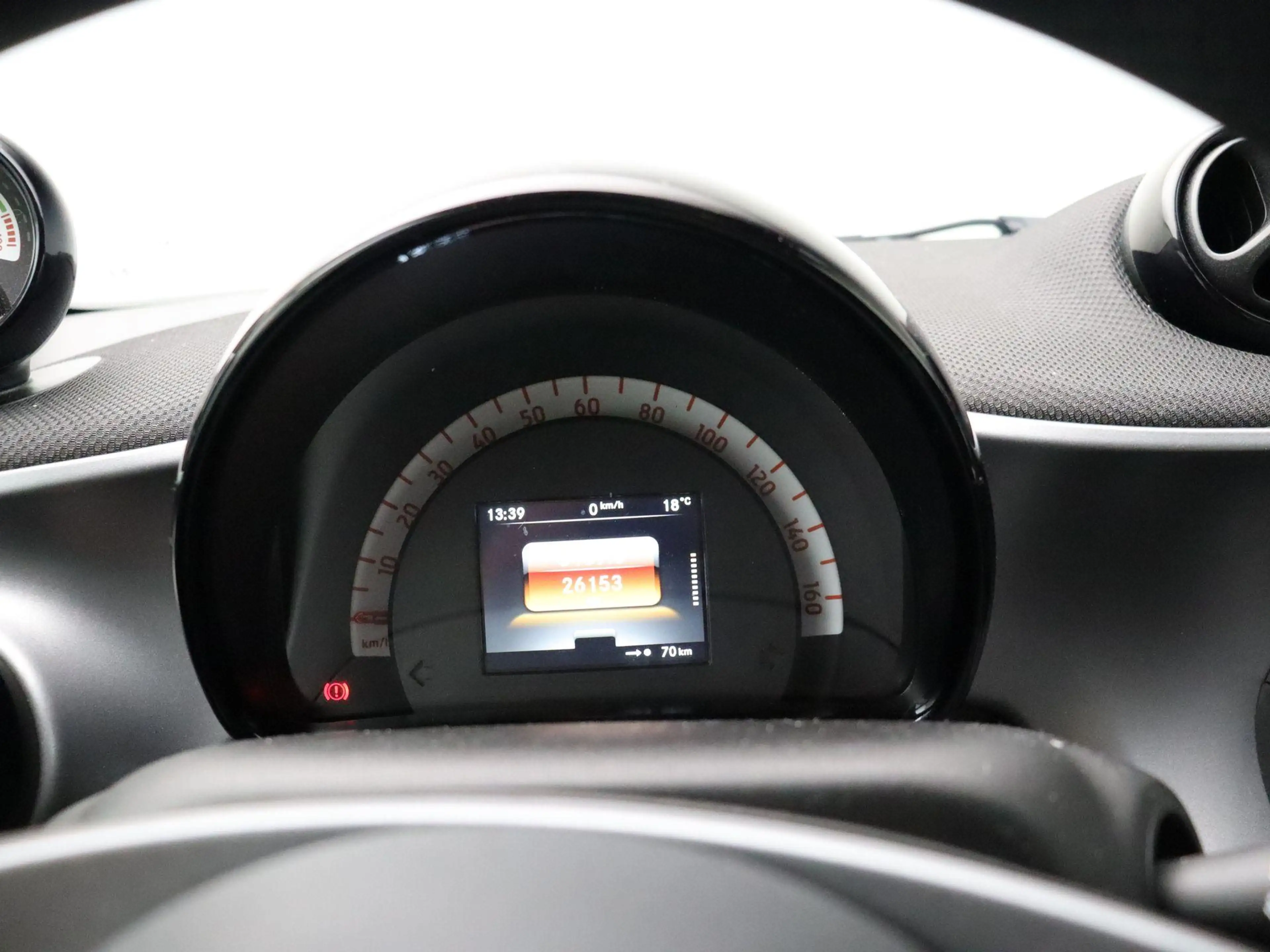 smart forTwo coupé EQ Comfort — photo 12