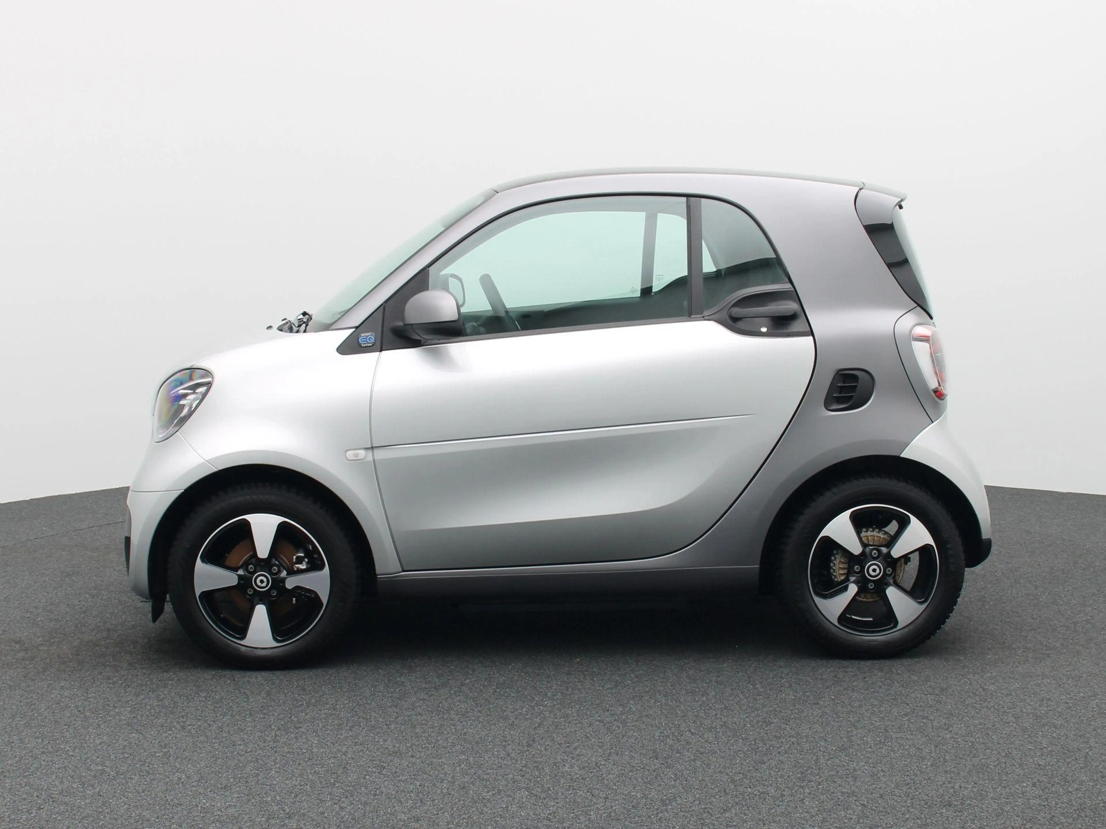 smart forTwo coupé EQ Comfort — photo 4