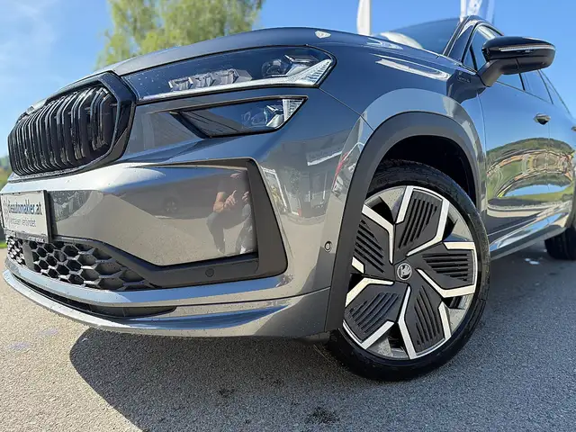 Skoda Kodiaq 1,5 TSI mHEV ACT Sportline DSG *PANO*VIRTUAL*HE... Ansicht 4