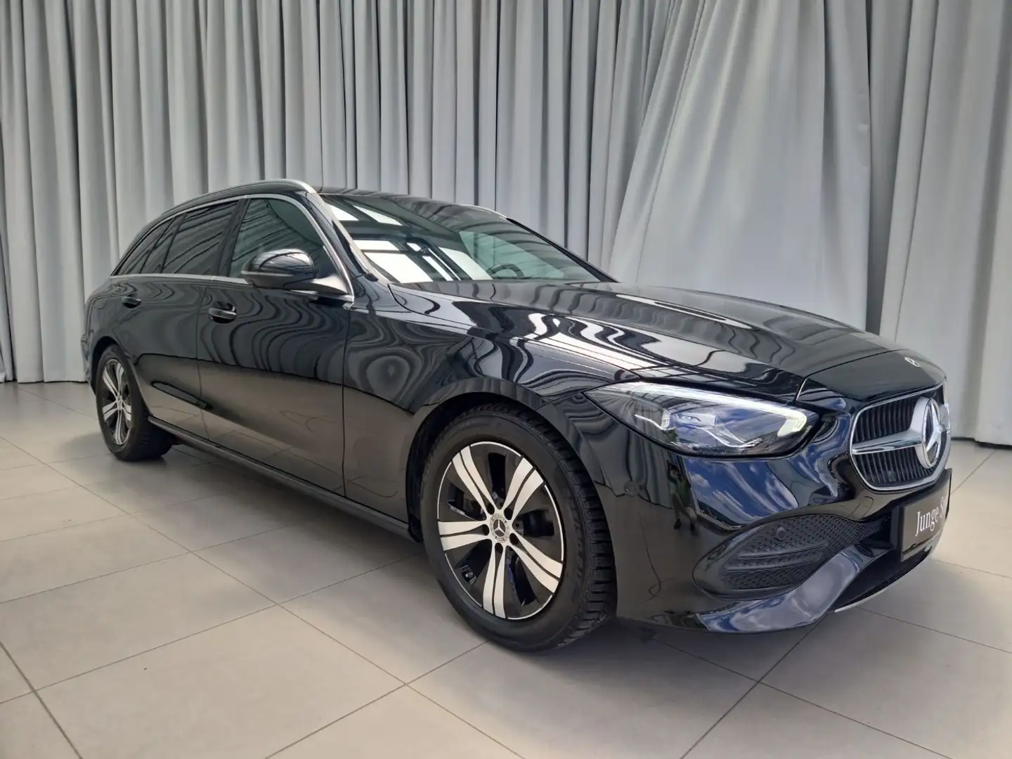 Mercedes-Benz C 200 d T-Modell Österreich-Edition Schwarz - 2