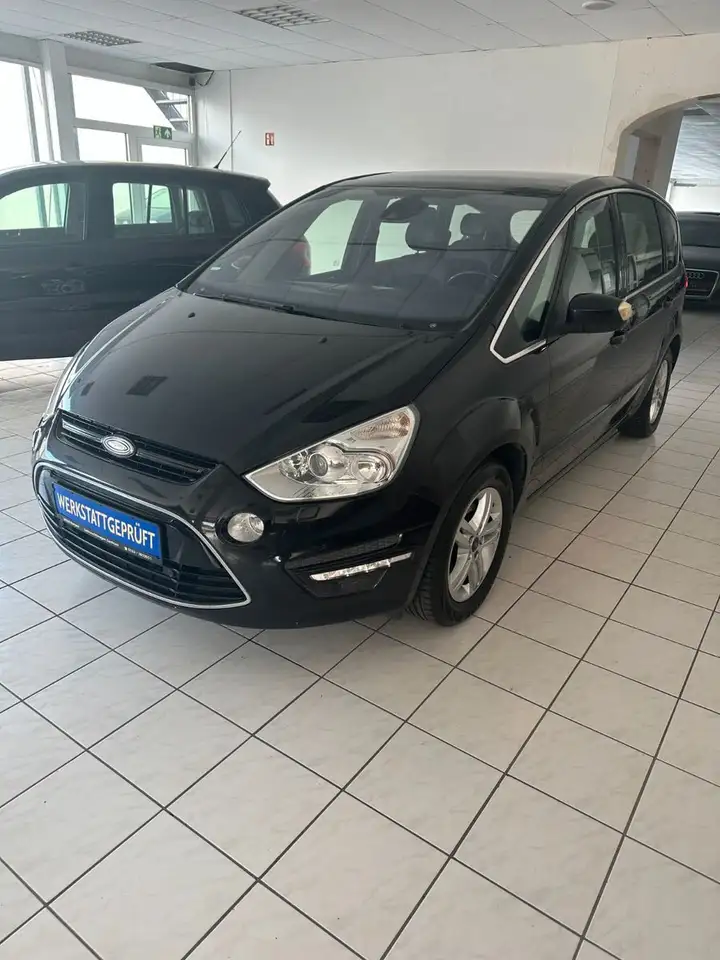 Ford S-Max