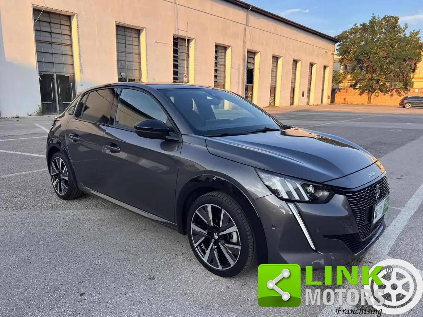Peugeot 208 208 GT LINE BlueHDi 100 Stop&Start 5 porte GT Grigio - 1