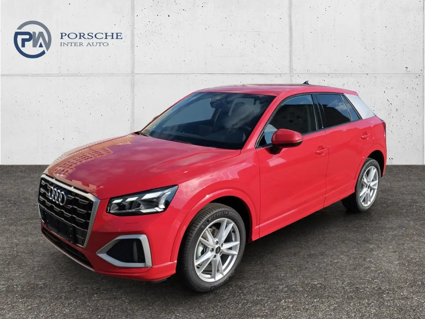 Audi Q2 30 TFSI admired Rot - 1