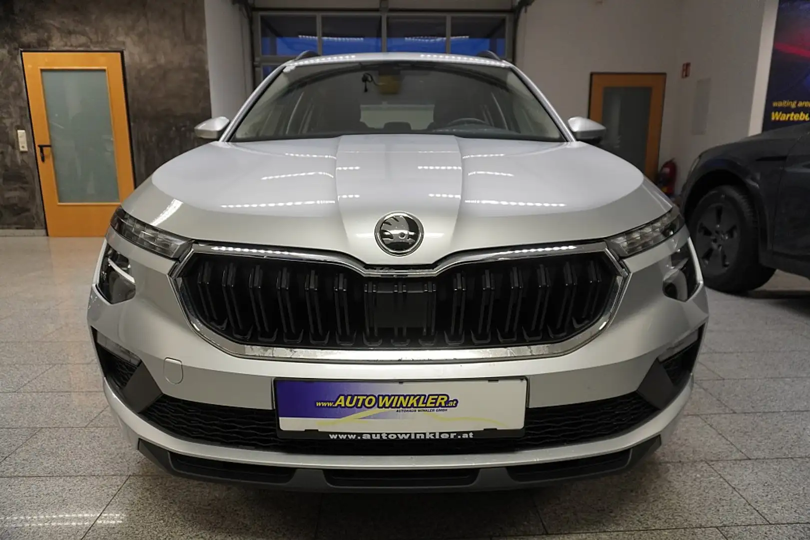 Skoda Kamiq 1,0 TSI Essence Winterpaket/Virtual/LED Silber - 2