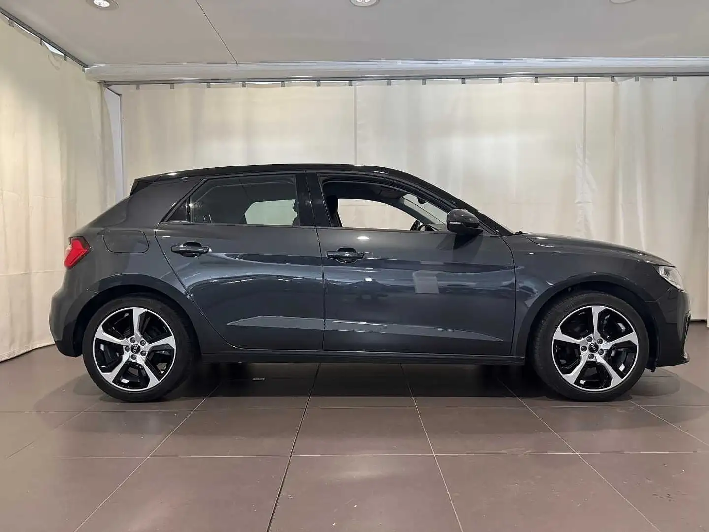 Audi A1 2ª serie SPB 25 TFSI Admired Advanced Grigio - 2