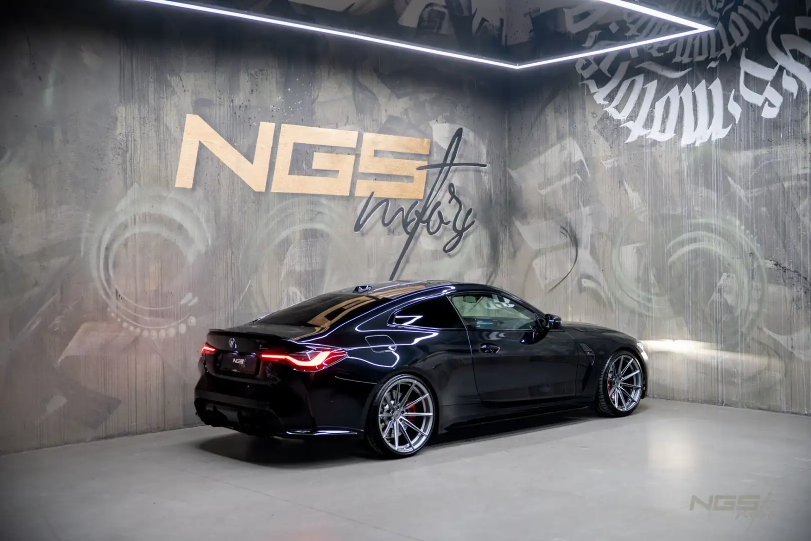 BMW M4 Competition LCI xDrive CURVED GARANTIE/CAREPAKET Schwarz - 2