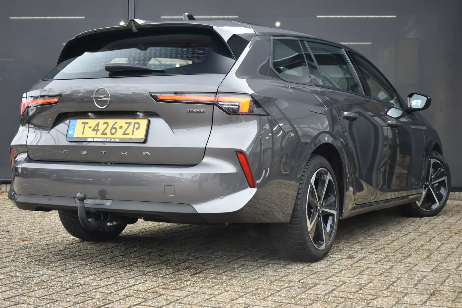 Opel Astra Sports Tourer 1.6 Turbo Plug-In Hybrid 180pk | Afn Gris - 2
