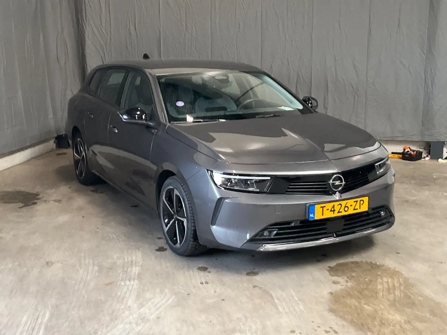 Opel Astra Sports Tourer 1.6 Turbo Plug-In Hybrid 180pk | Afn Gris - 2
