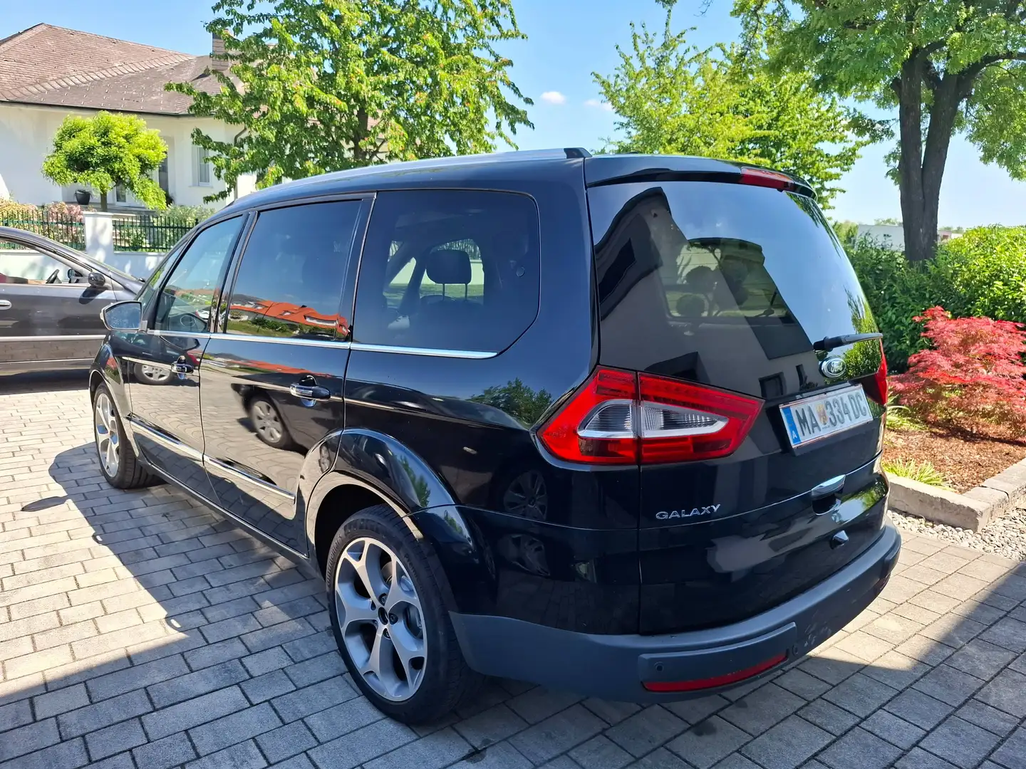 Ford Galaxy Galaxy Titanium 2,0 TDCi DPF Aut. Titanium Schwarz - 2
