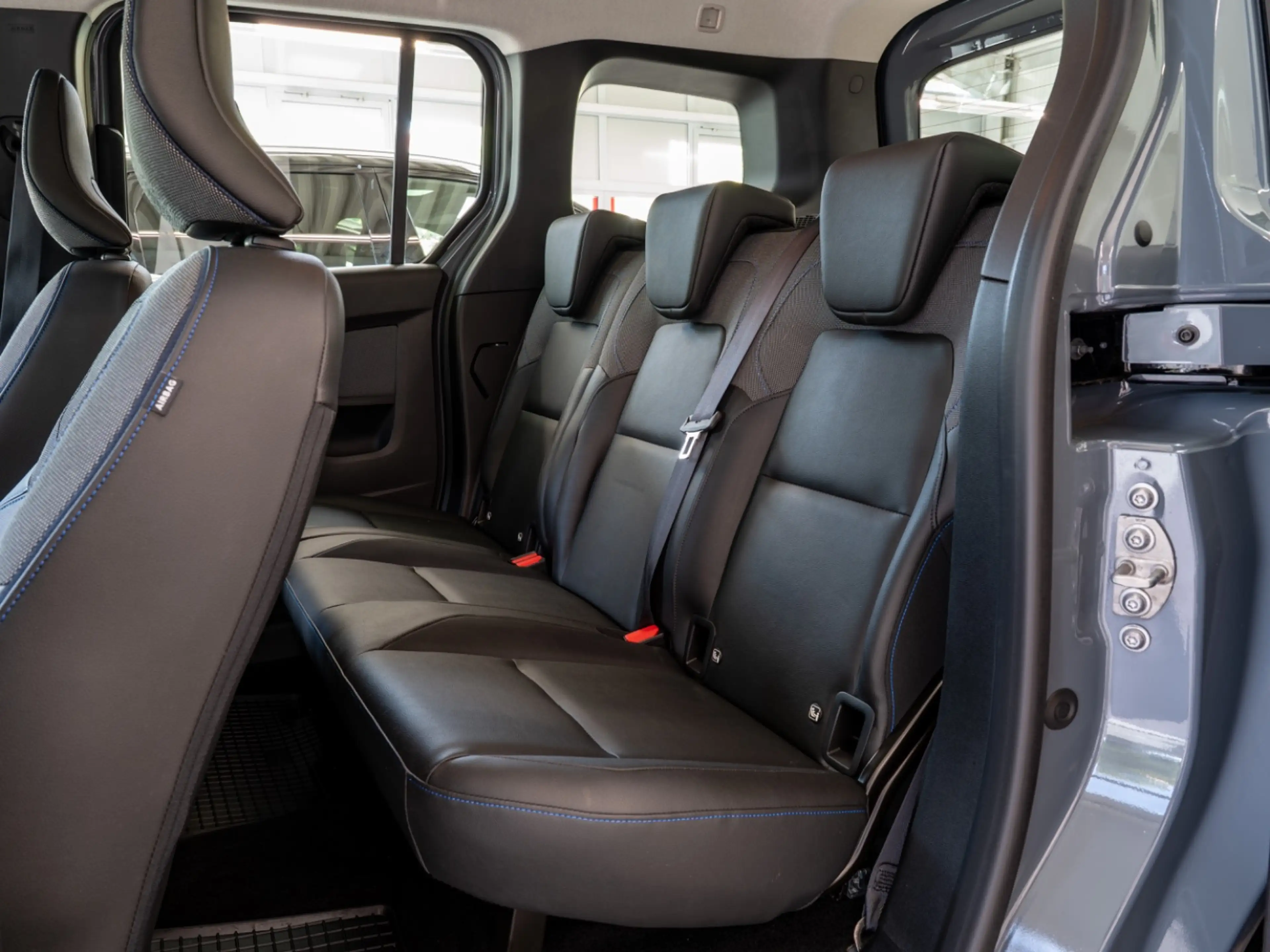 Nissan Townstar Kombi 1.3DIG-T 130 L1 N-Conn. Navi+Kam. — photo 13