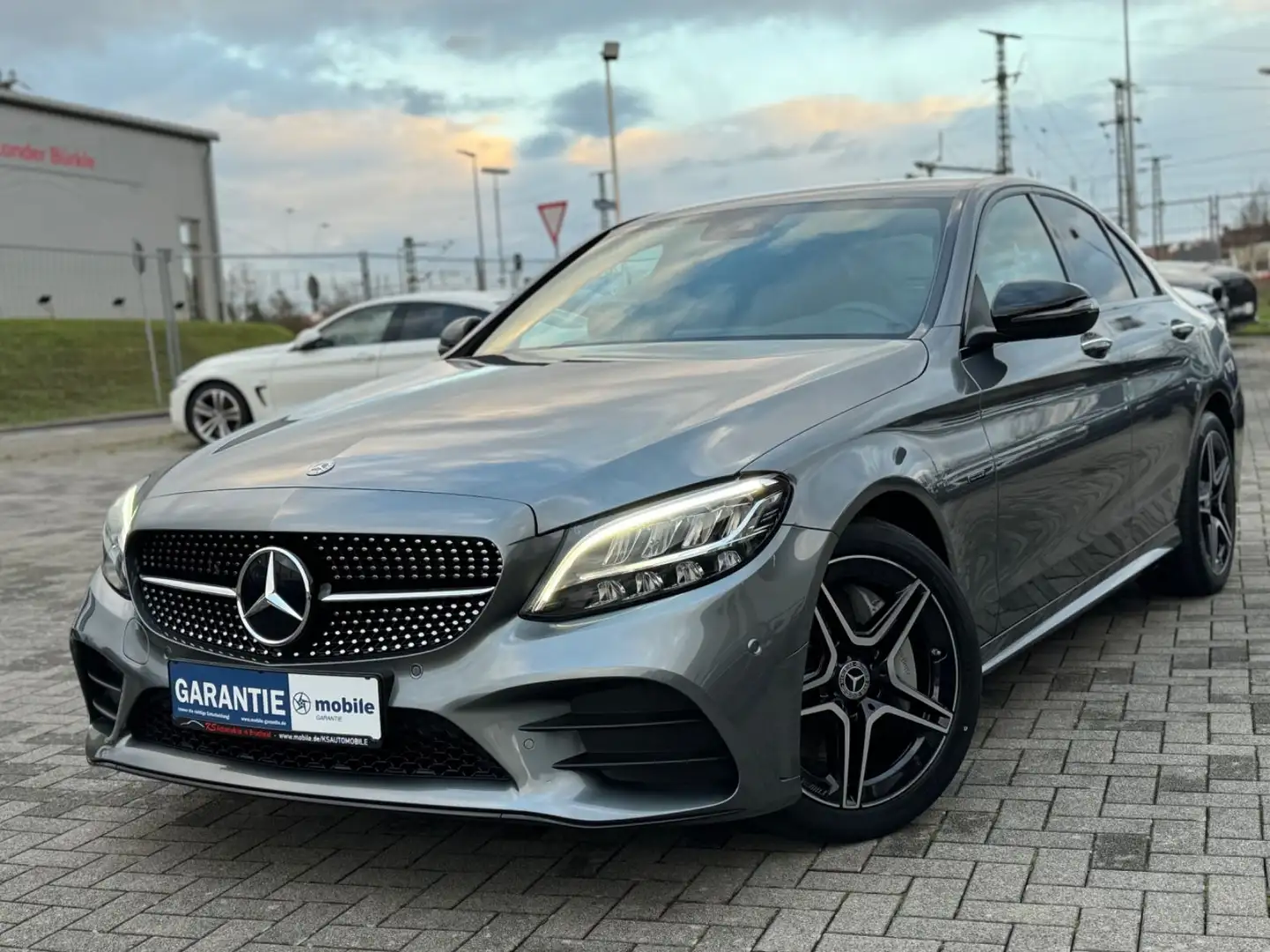 Mercedes-Benz C 300 de AMG-Line *Leder*Navi*LED*Widescreen* Gris - 1