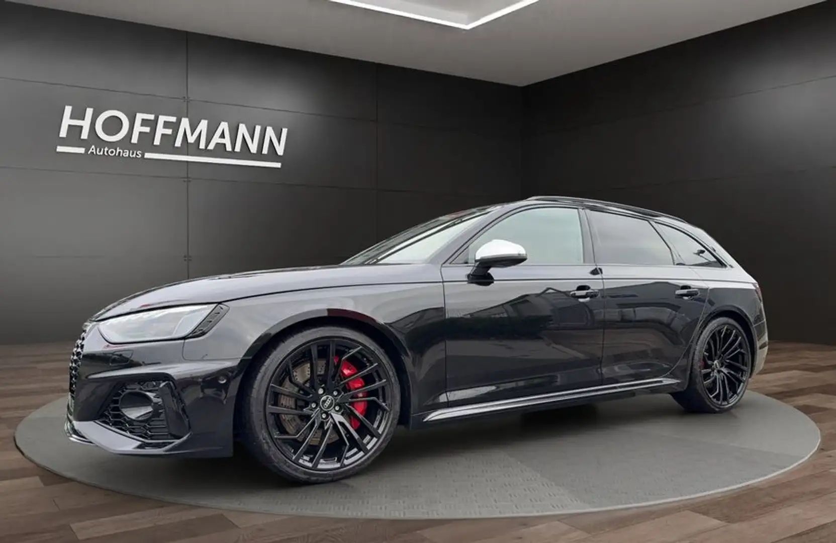 Audi RS4 Avant Schwarz - 1