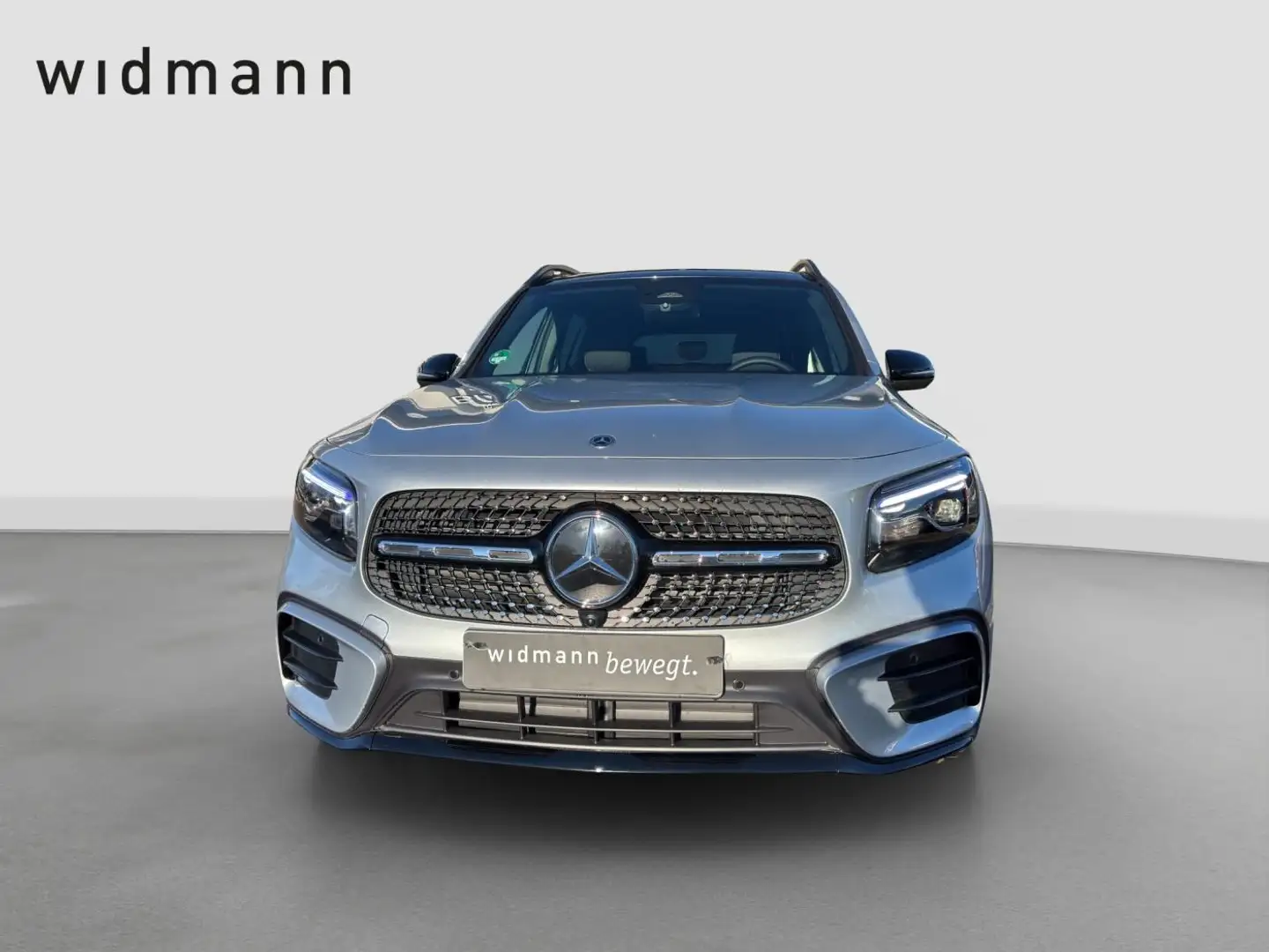 Mercedes-Benz GLB 220 d 4MATIC AMG-Line*Pano*AHK*MULTIBEAM-LED Silber - 2