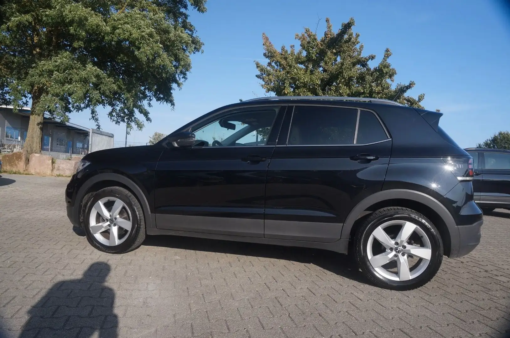 Volkswagen T-Cross Style DSG NAVI*SHZG*PDC*ACC*LED*SPUR*EU6 Zwart - 2