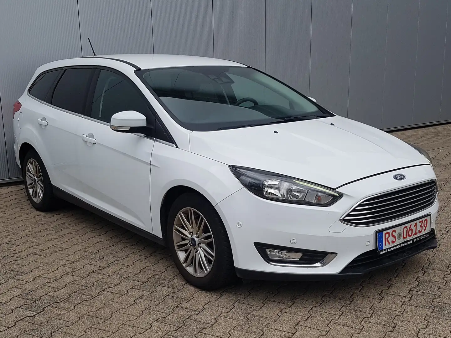 Ford Focus Turnier 1.0 EcoBoost Business*ZAHNRIEMEN-INSP.NEU* Weiß - 1