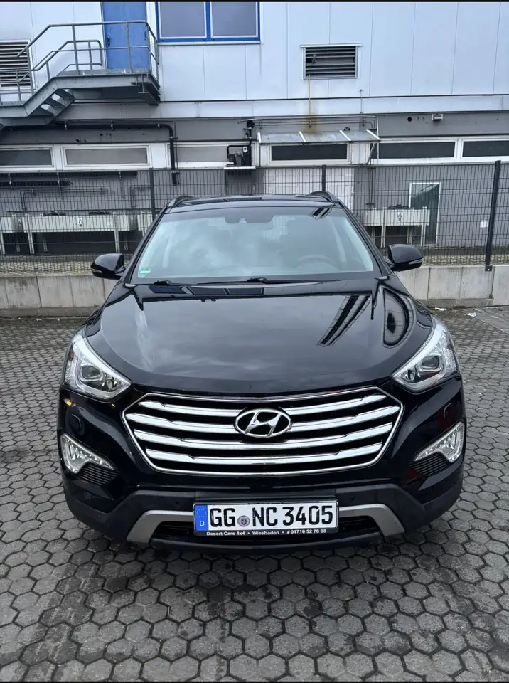 Hyundai Grand Santa Fe