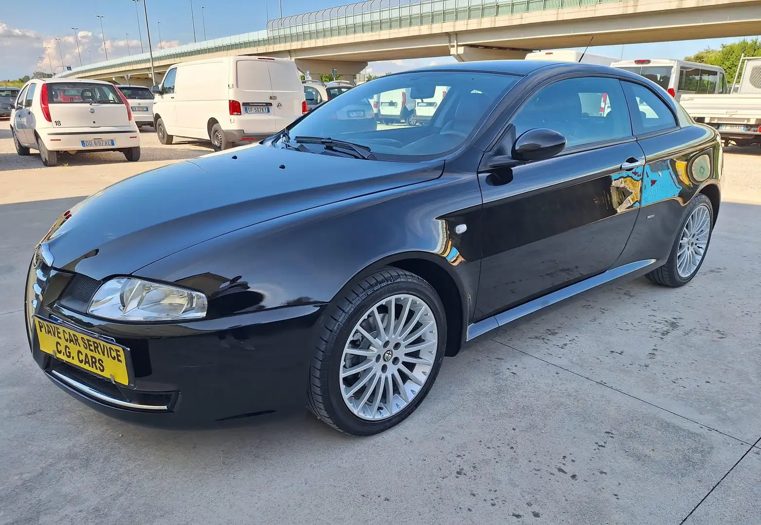 Alfa Romeo GT GT 1.9 jtd mjt Distinctive UNICOPROPRIETARIO Fekete - 1