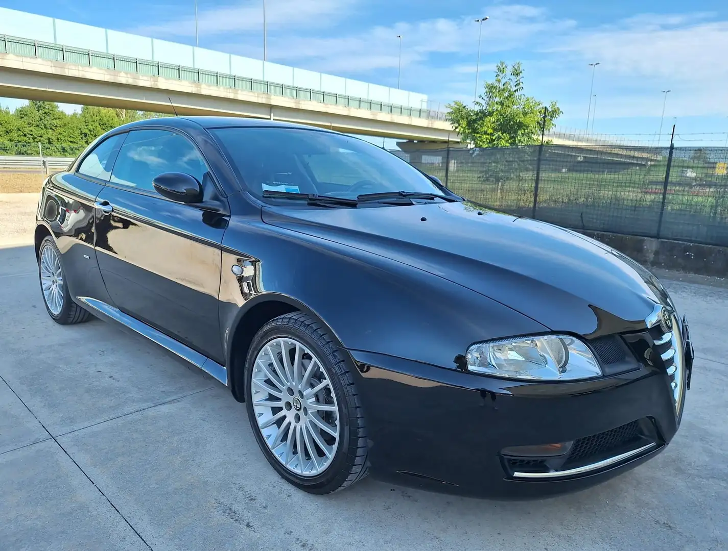 Alfa Romeo GT GT 1.9 jtd mjt Distinctive UNICOPROPRIETARIO Fekete - 2
