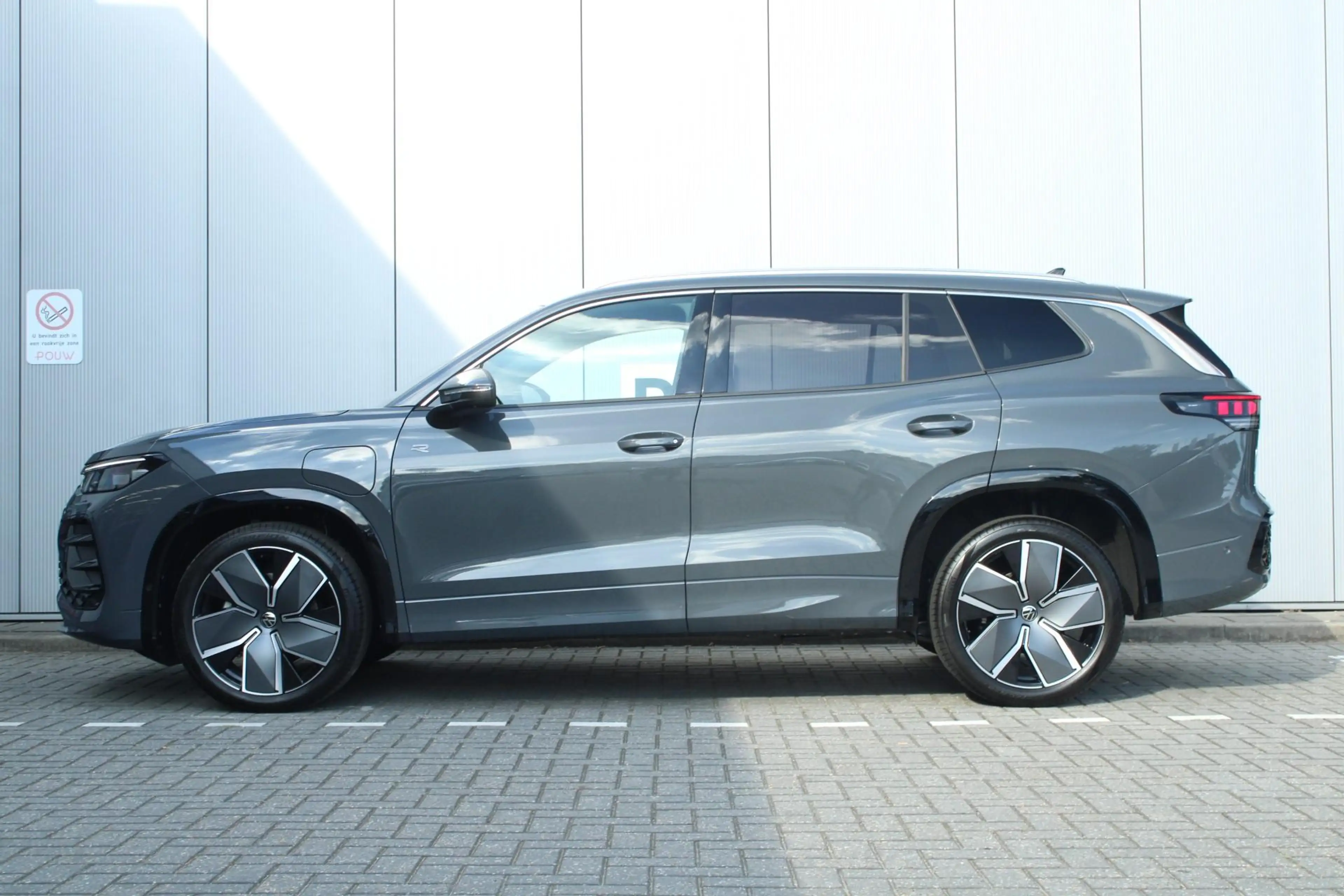 Volkswagen Tayron 1.5 eHybrid 204pk R-Line Edition | 20" Velgen | Pa — photo 11