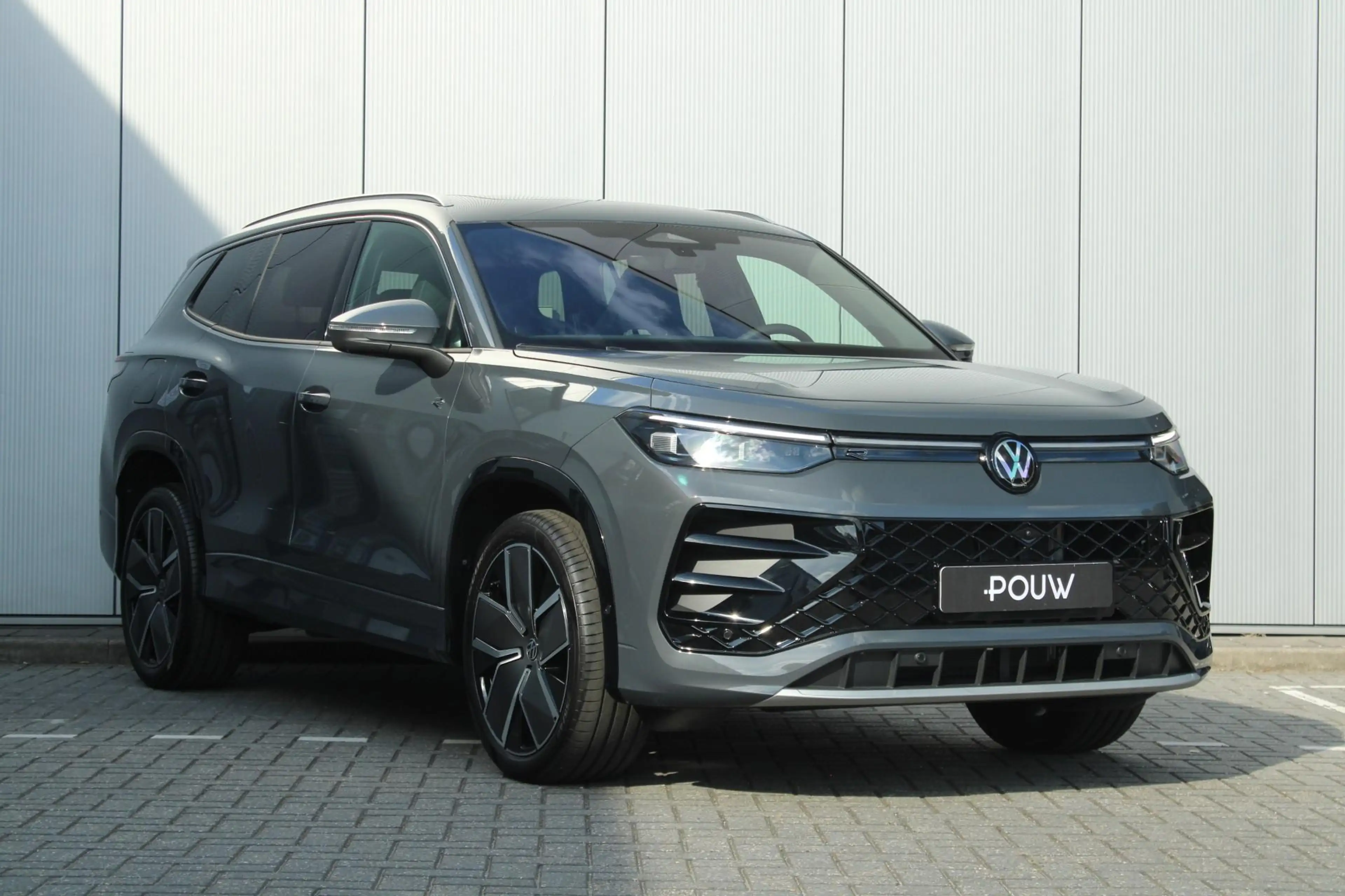Volkswagen Tayron 1.5 eHybrid 204pk R-Line Edition | 20" Velgen | Pa — photo 8