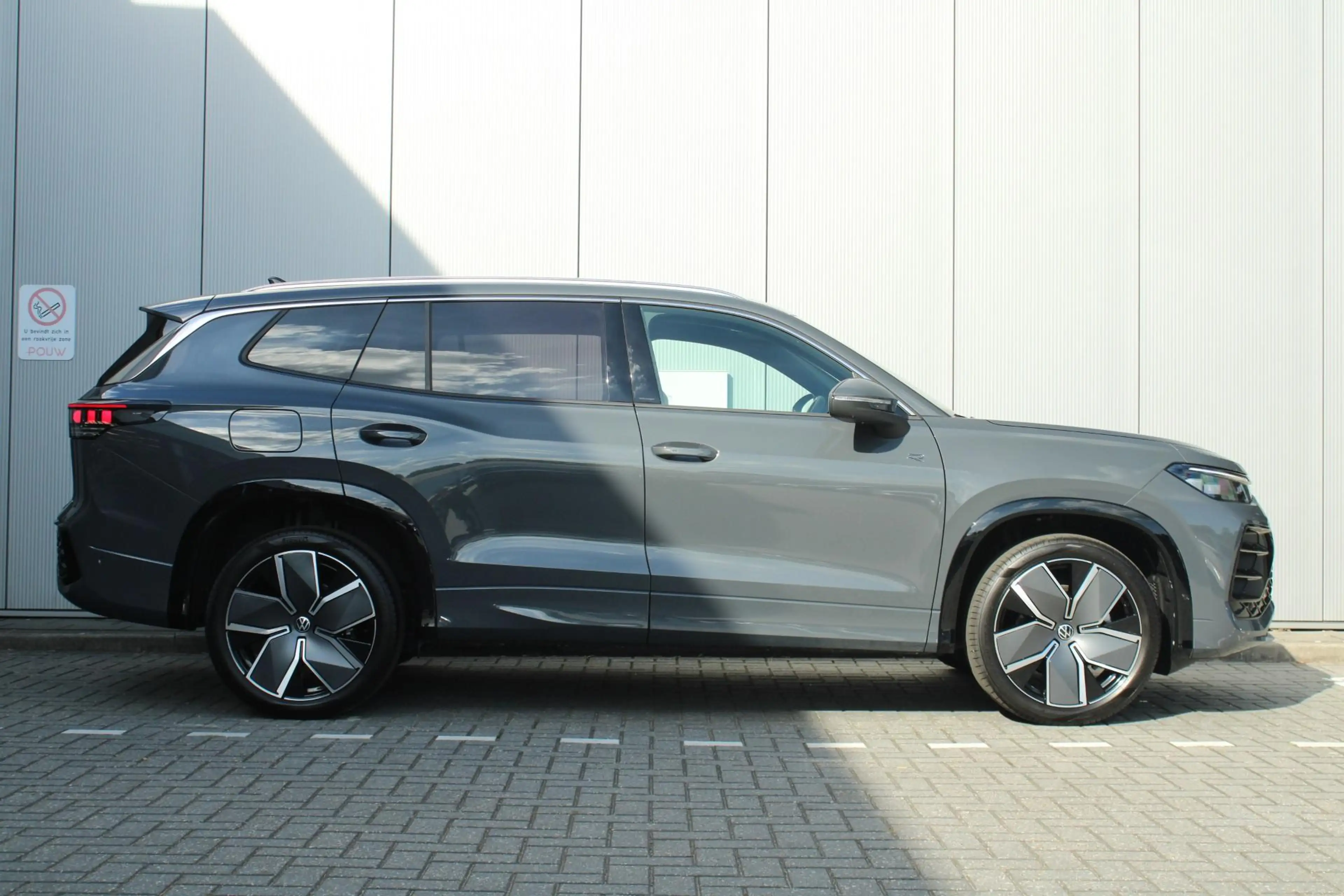 Volkswagen Tayron 1.5 eHybrid 204pk R-Line Edition | 20" Velgen | Pa — photo 3