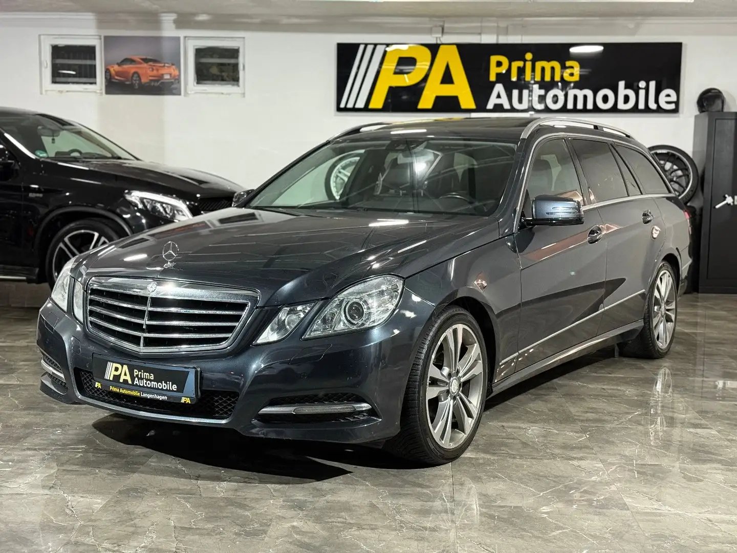 Mercedes-Benz E 220 CDI BlueEfficiency T-Modell Xenon Tempomat Gris - 1