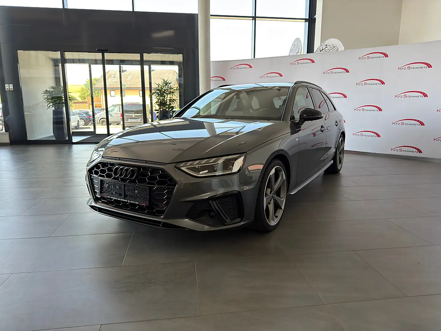 Audi A4 Avant 35 TDI 2xS-line S-tronic Grau - 1