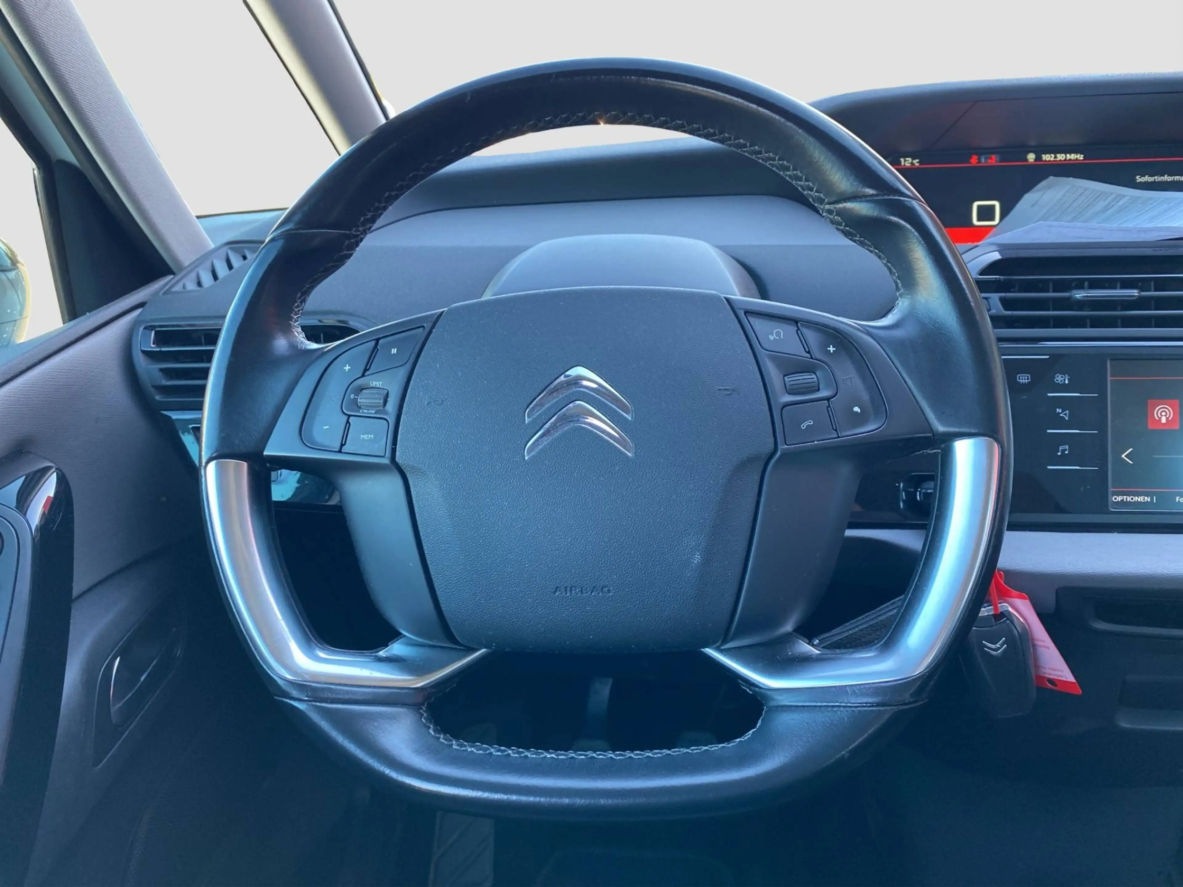 Citroen C4 Picasso PureTech 130 Selection — photo 10
