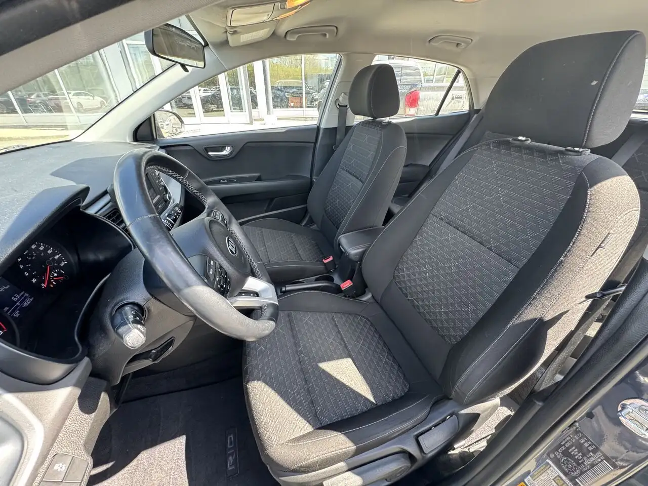 Kia Rio снимка Kia Rio