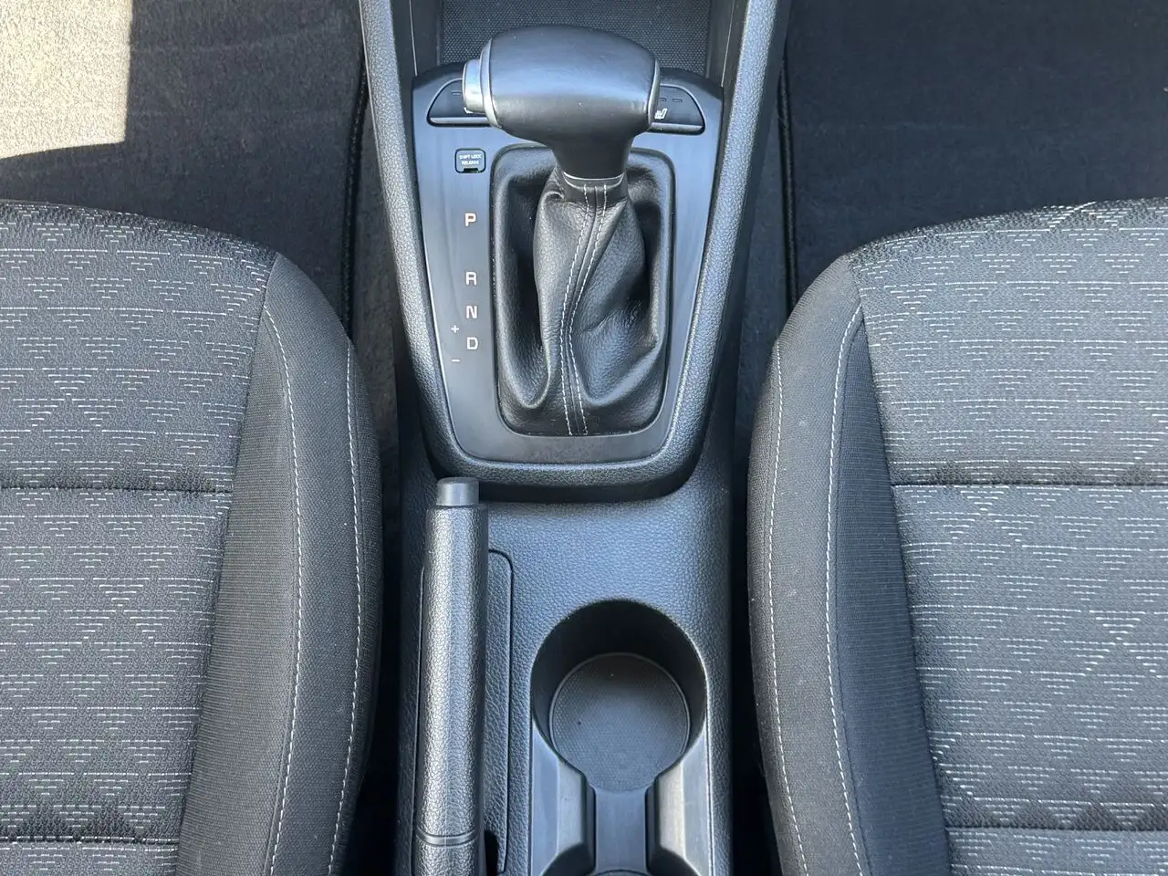 Kia Rio снимка Kia Rio