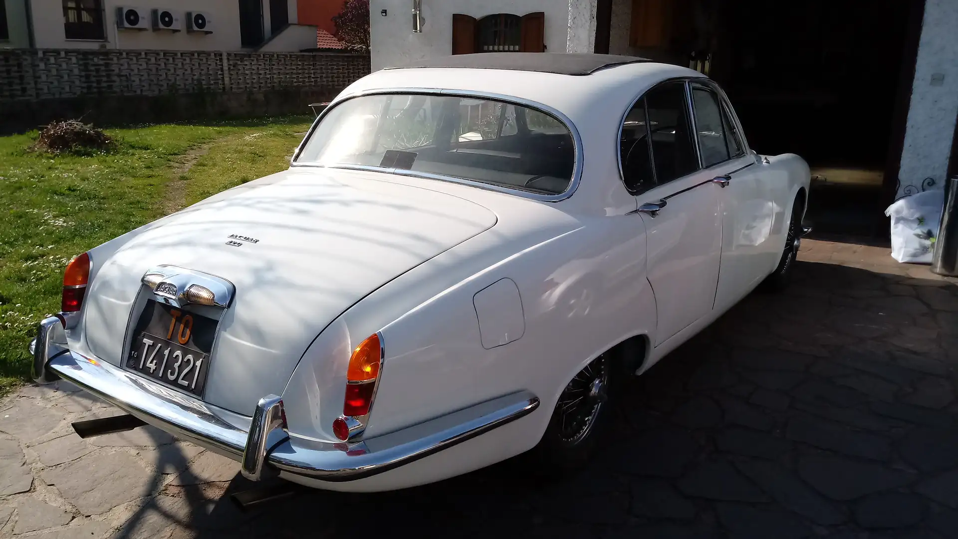 Jaguar 420 Weiß - 1