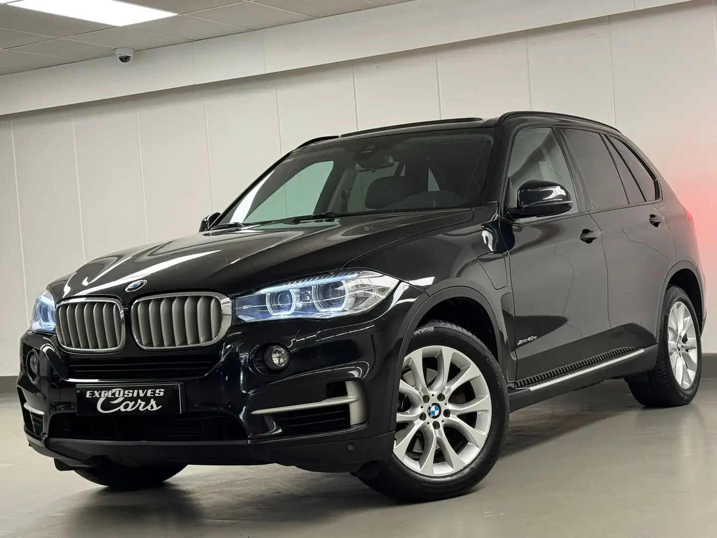 BMW X5 X-DRIVE 40e TOIT PANO CAMERA GPS CUIR HARMAN LED Zwart - 1