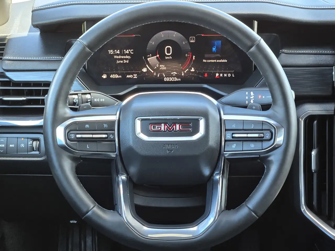 GMC Acadia photo GMC Acadia