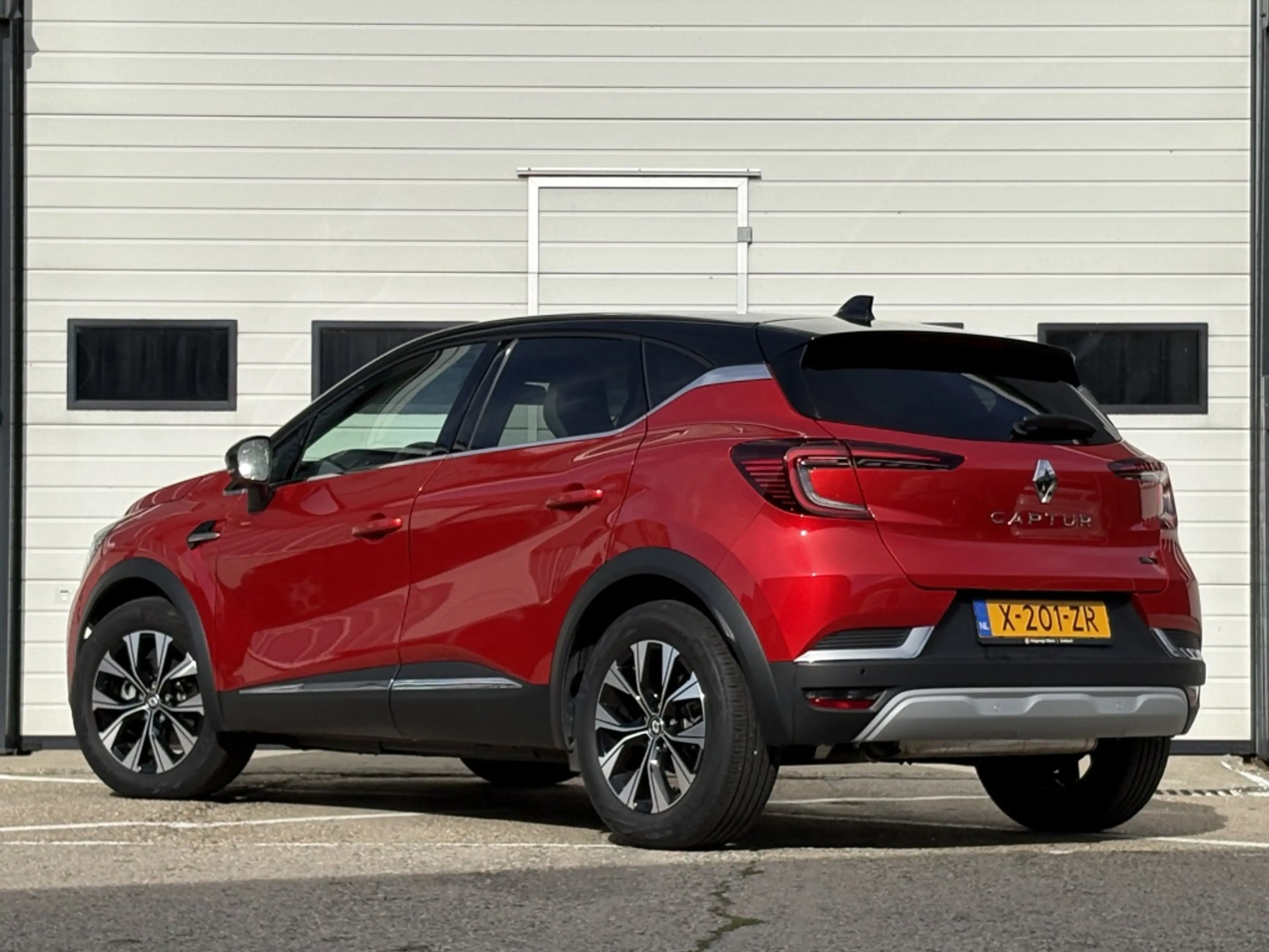 Renault Captur E-Tech full hybrid 145 Techno | Navi | Camera | Ap — photo 2