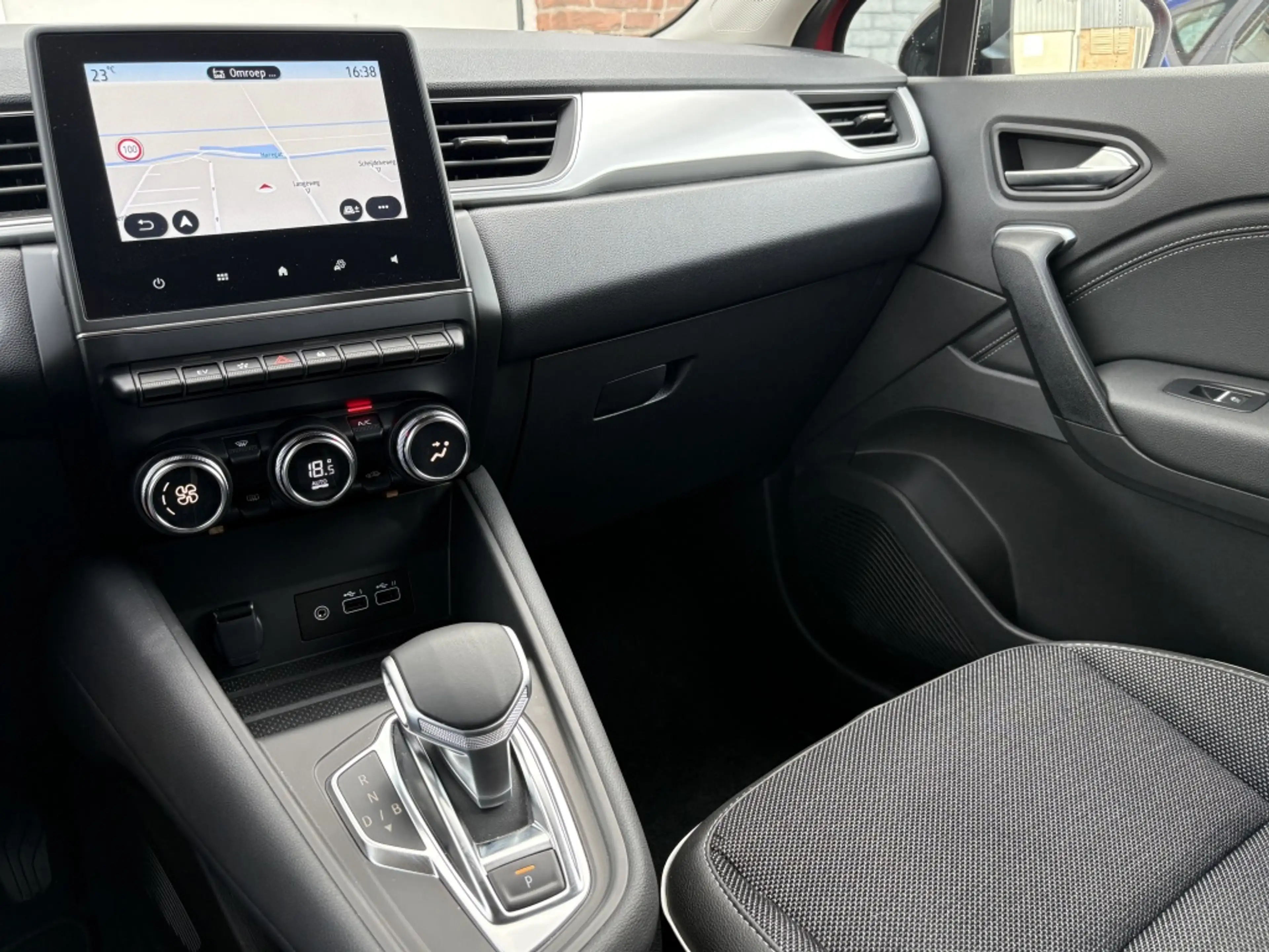 Renault Captur E-Tech full hybrid 145 Techno | Navi | Camera | Ap — photo 17