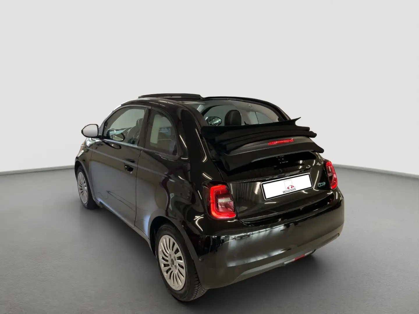 Fiat 500e Cabrio + Komfort Paket Schwarz - 2