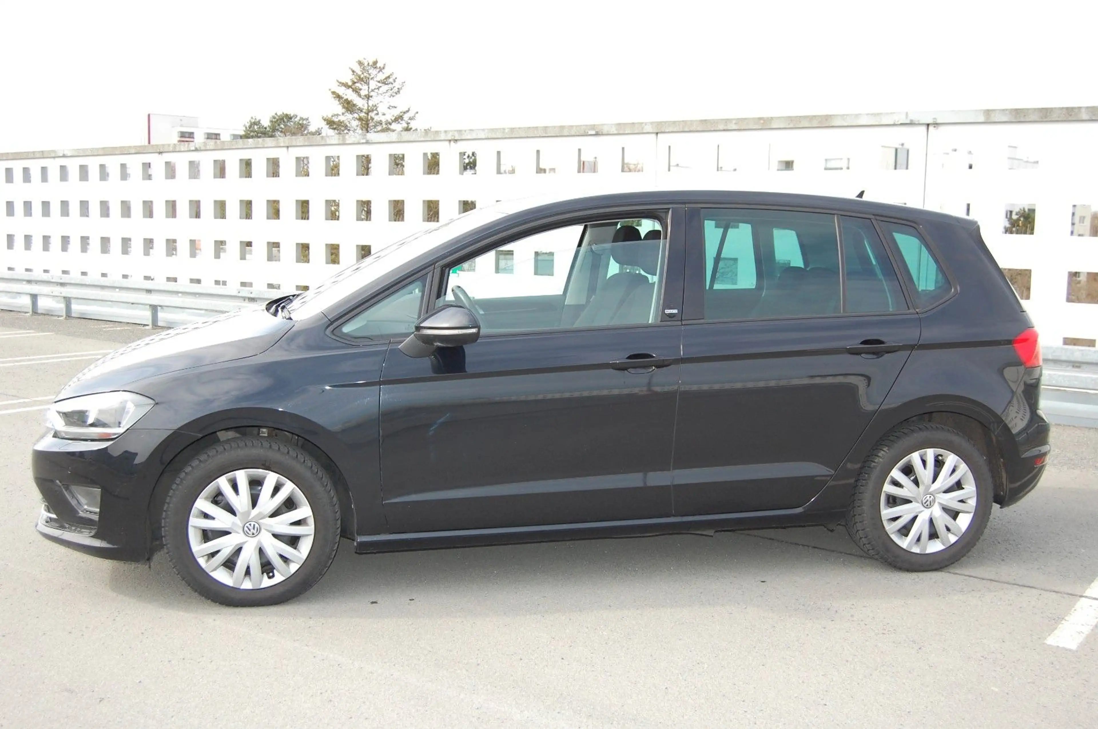 Volkswagen Golf Sportsvan 1.4 TSI DSG,Automatik,Navi,59Tkm. — photo 10