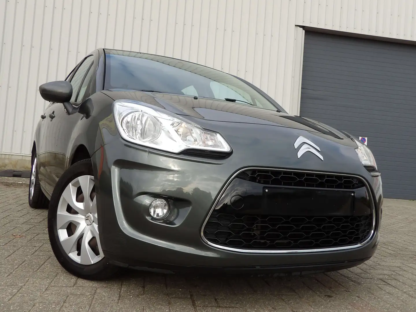 Citroen C3 C3 1.1 - zeer netter wagen. Gris - 1