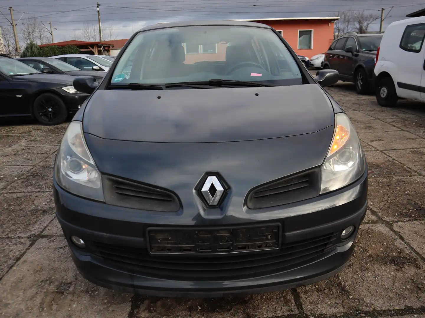Renault Clio Authentique Grau - 2