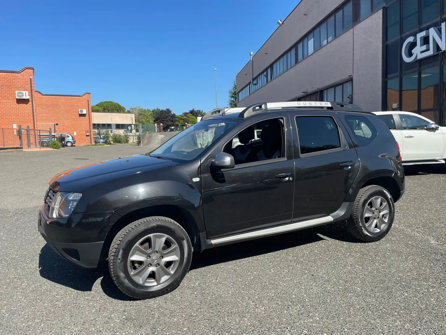 Dacia Duster 1.5 dci Laureate 4x2 s Nero - 2
